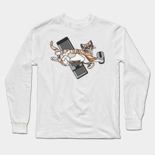 Cat helps use Keyboard and Mouse Long Sleeve T-Shirt